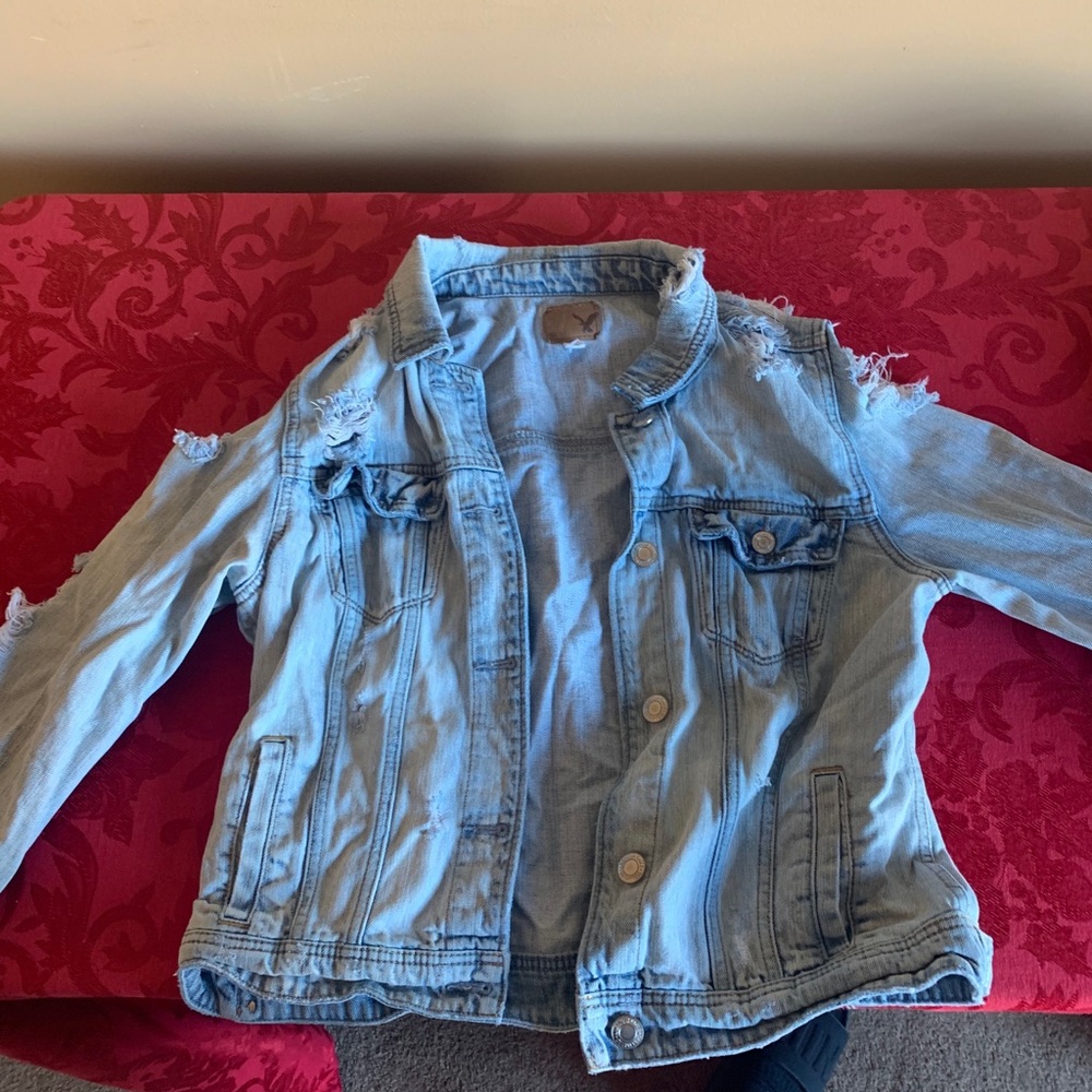 American Eagle Ripped Womens Jean Jacket